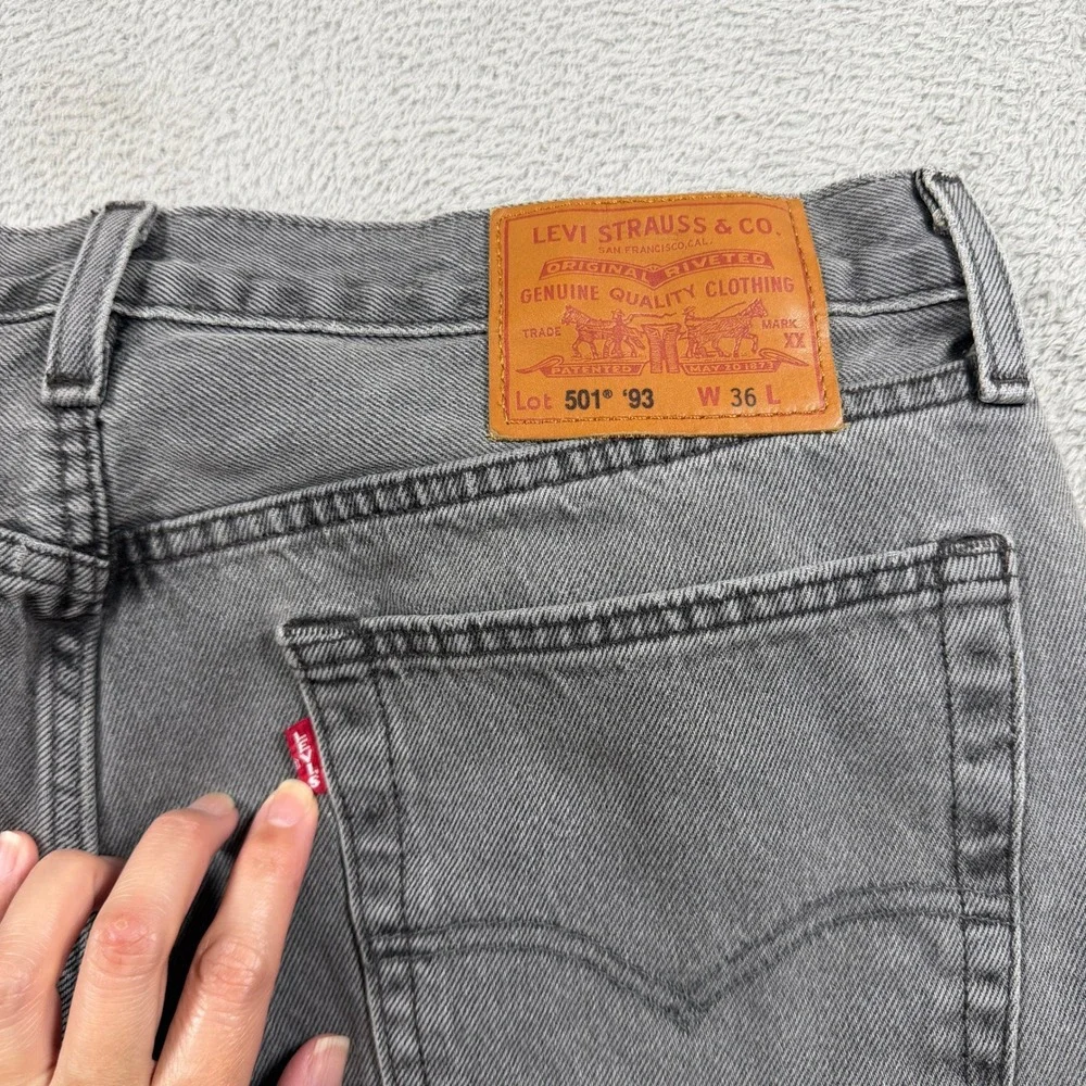 Levis Premium 501 93' Denim Shorts Mens 36 Grey Cut Off Raw Hem Button Fly